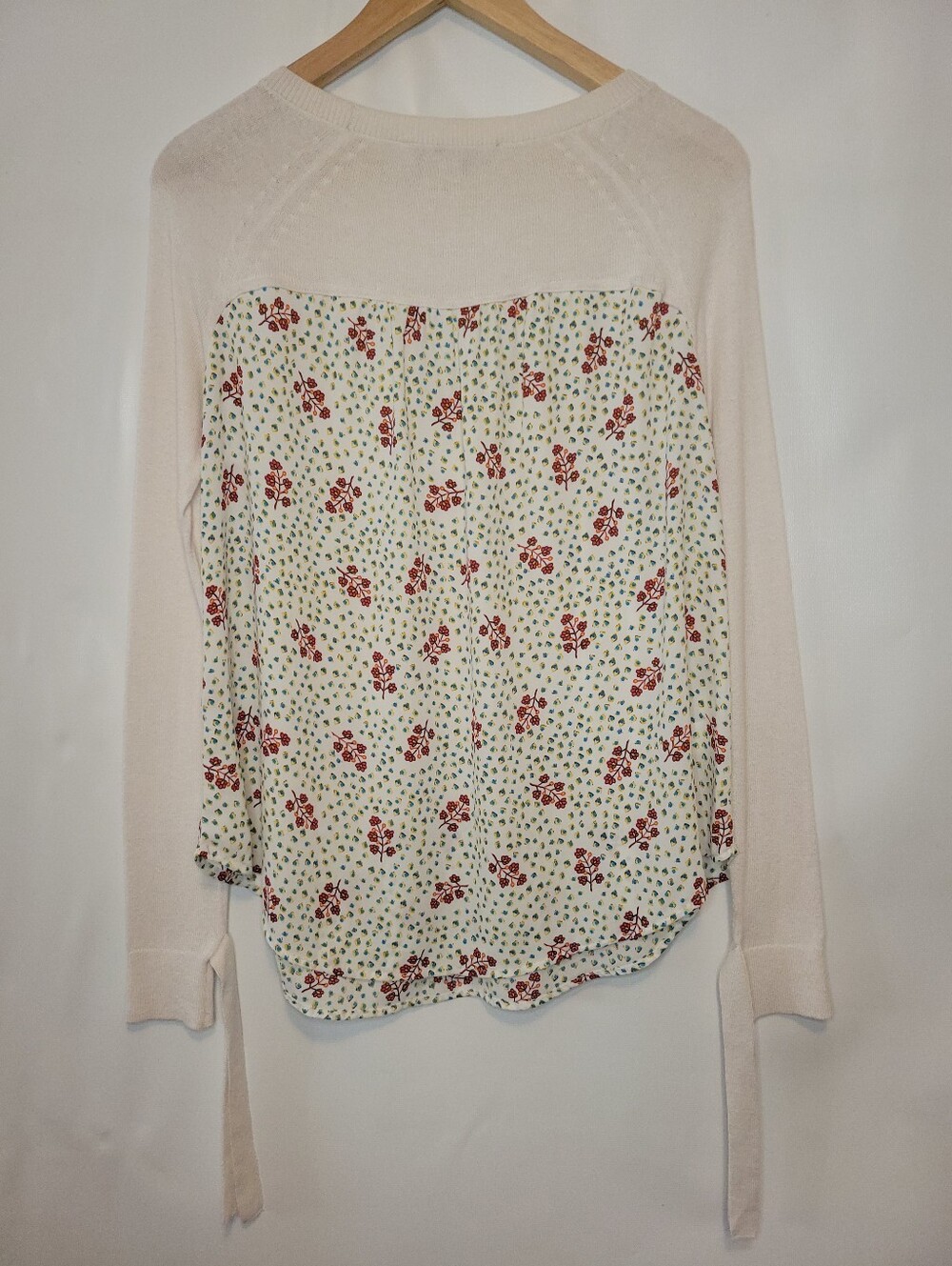 LOFT Petites Ivory Lightweight Layered Sweater with Floral Side and Back Panels - Picture 7 of 12